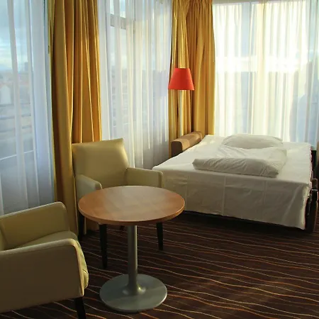Otel Akcent 3*