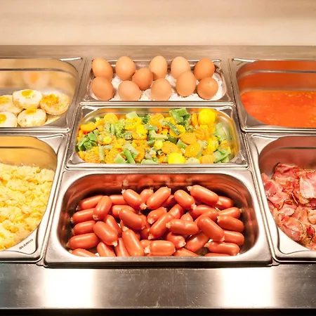 Akcent Ξενοδοχείο 3*