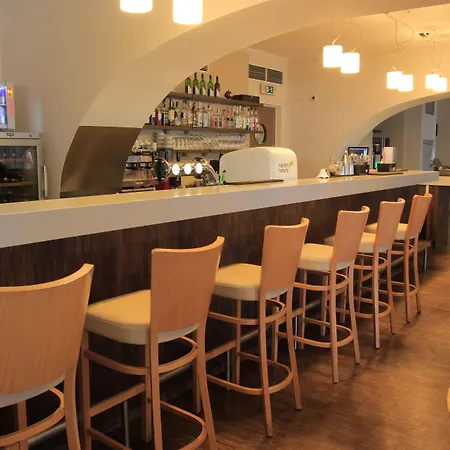 Akcent Ξενοδοχείο