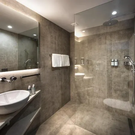 아크센트 호텔 3*