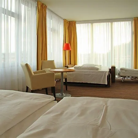 Otel Akcent 3*