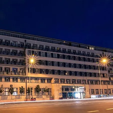 Otel Akcent 3*