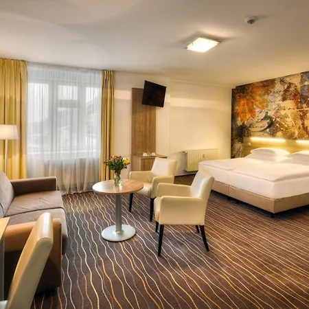 阿克森特酒店 3*